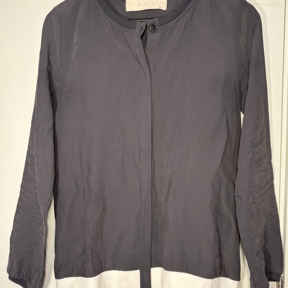 Pan Burmuda collar blouse